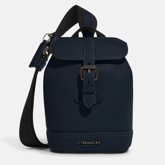 Coach Men's Navy Leather Bag LIKE NEW - Picture 1 of 12